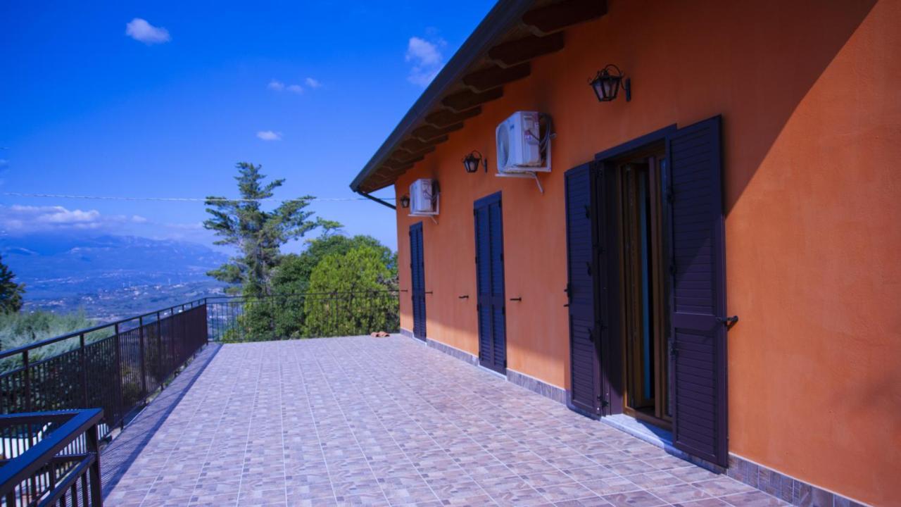 La Casa Sulla Collina Bed & Breakfast Altavilla Silentina Ngoại thất bức ảnh